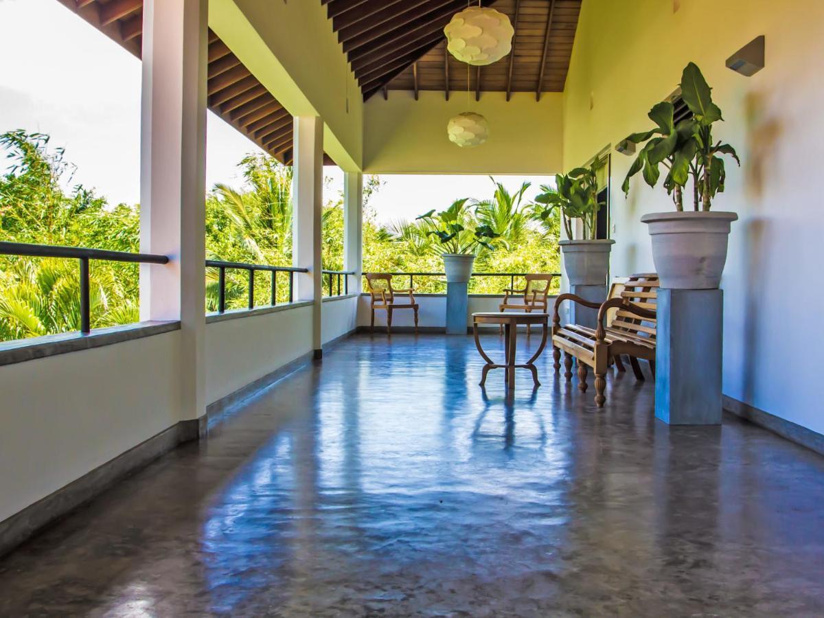 The Lagoon Villa Kurana Katunayaka Exteriör bild